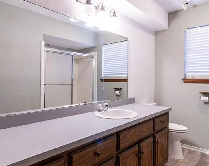 4520 Forest Hills Dr — Photo 12