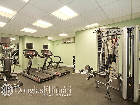 5th image of 56 7th Ave APT 6