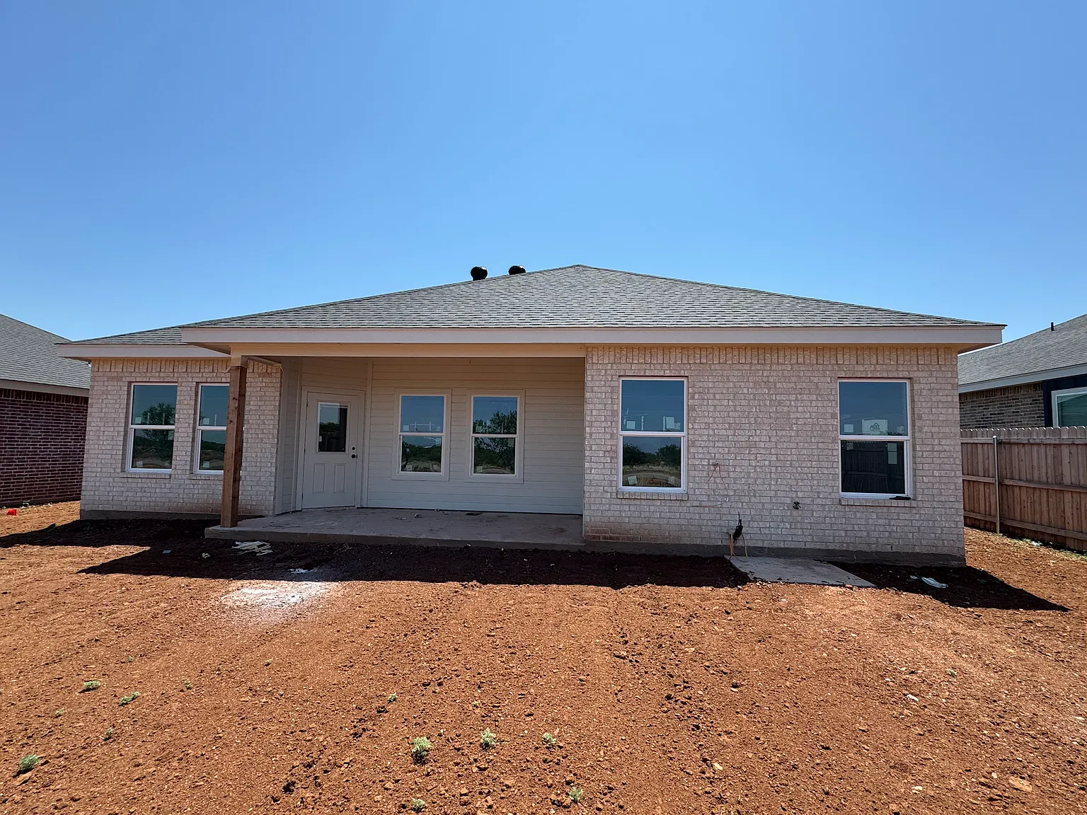 3 bed, 1300 sqft, $3,150 — Photo 2