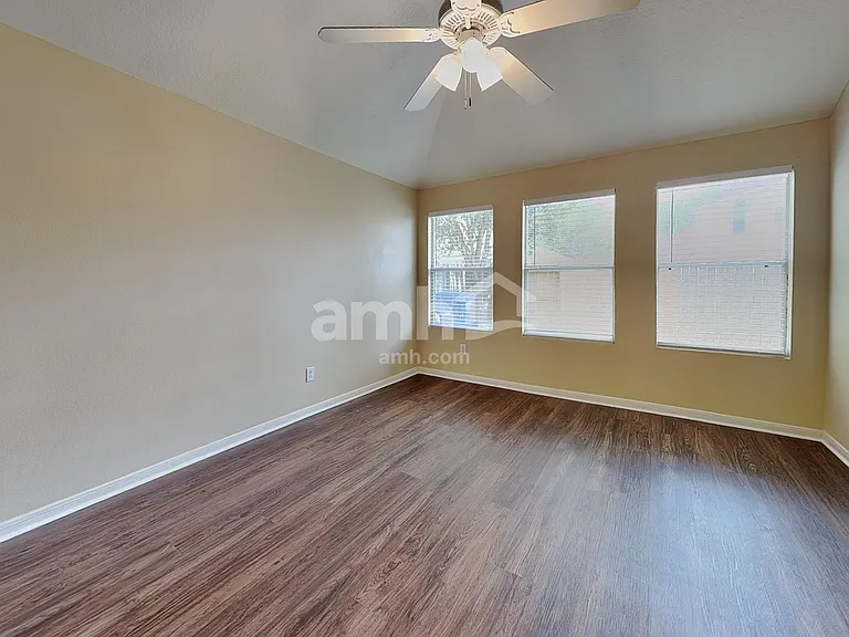 5602 Darby Square Trl — Photo 11
