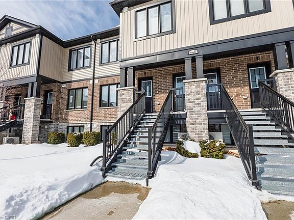 2nd image of 160 Rochefort St #E5