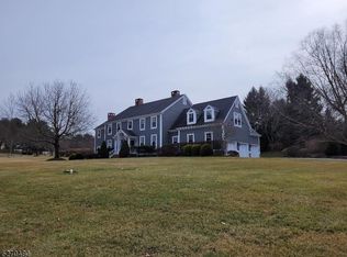 11 Chesterfield Dr, Chester, NJ 07930