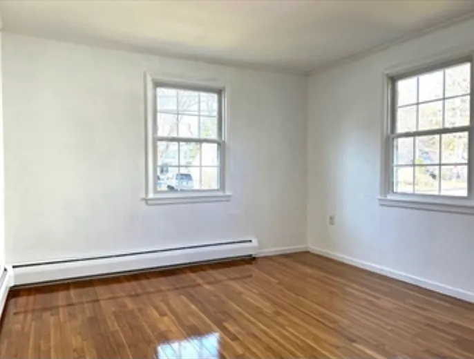 71 Elinor Rd — Photo 10