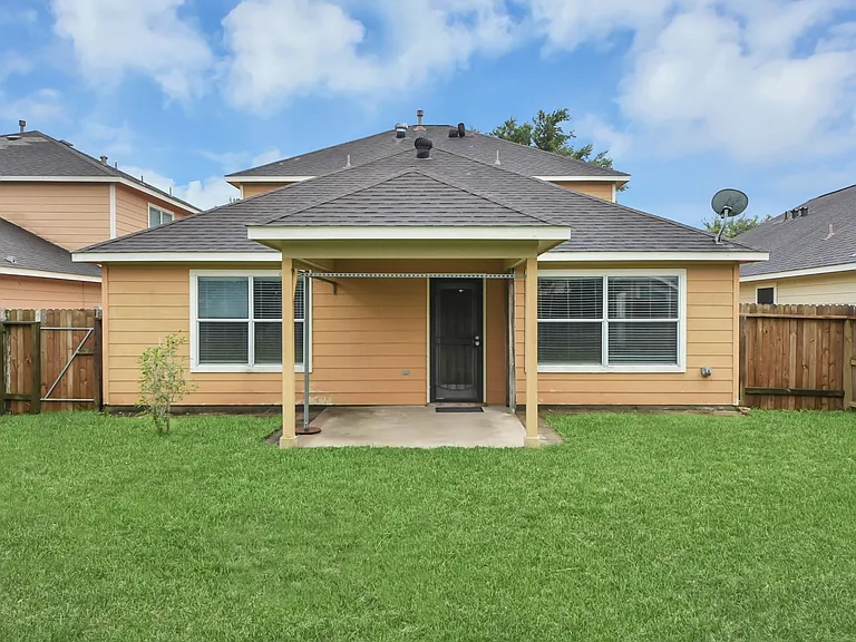 26526 Marble Point Ln — Photo 34