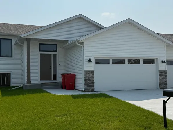 1302 6th Ave SE, Kasson, MN 55944