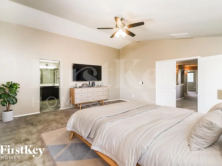 40133 W Sanders Way — Photo 9