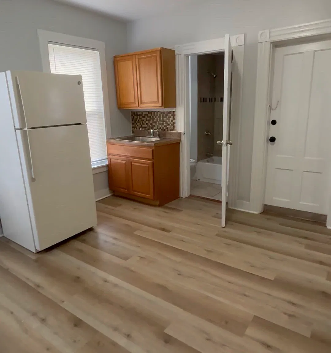 2 bed, $1,650 — Photo 1