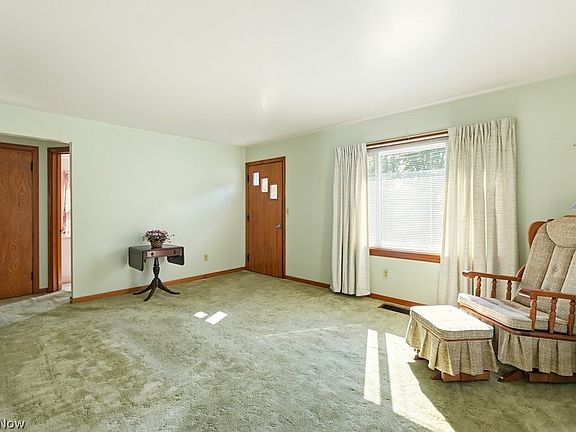 5th image of 192 Wolf Ave