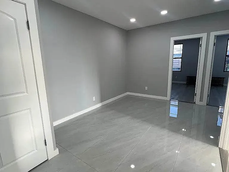 32-64 45th St #2R — Photo 3