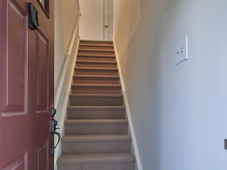51 Meadow Ln — Photo 36