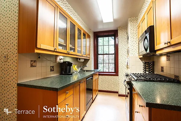 Sold by Terrace Sotheby's International Realty | media 19