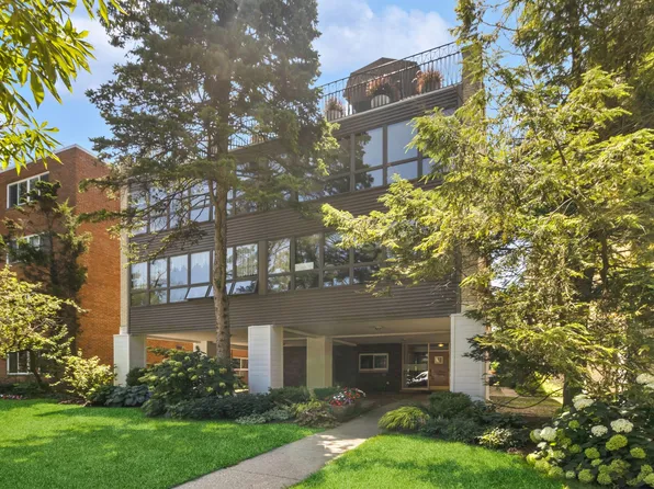 2726 Central St APT 3B, Evanston, IL 60201