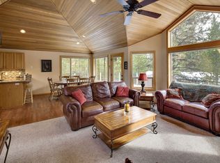 (Undisclosed Address), Sunriver, OR 97707