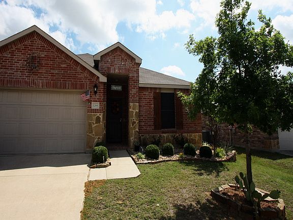 2nd image of 1266 Wysteria Ln