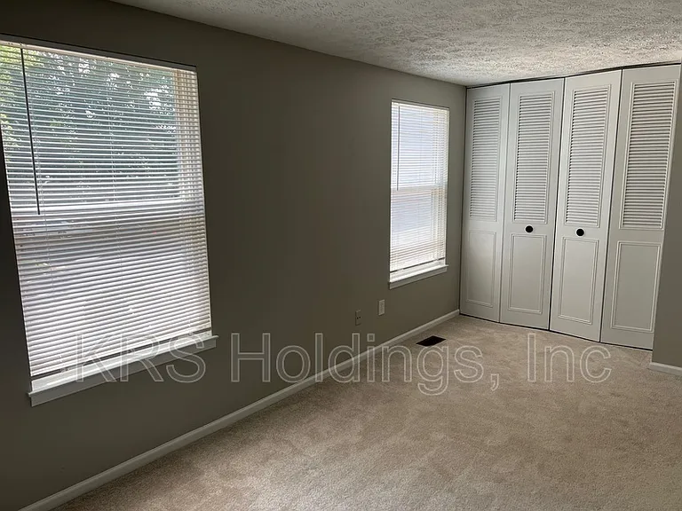 14582 Olde Kent Rd — Photo 19