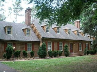 421 Nottingham Dr, Colonial Heights, VA 23834