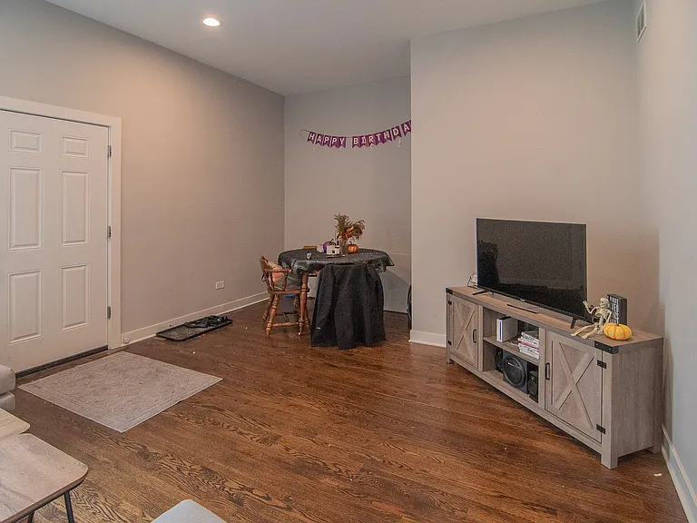 859 N Marshfield Ave #1R — Photo 10