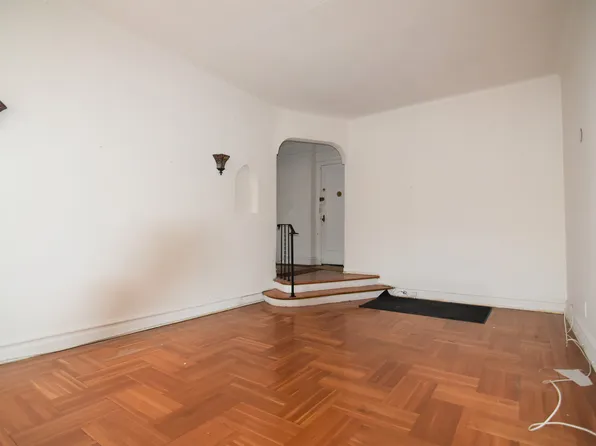 2718 Ocean Avenue image 1 of 1
