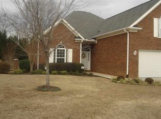 134 Camelot Dr, Seneca, SC 29672