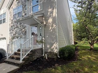 22 Jill Ct, Somerset, NJ 08873