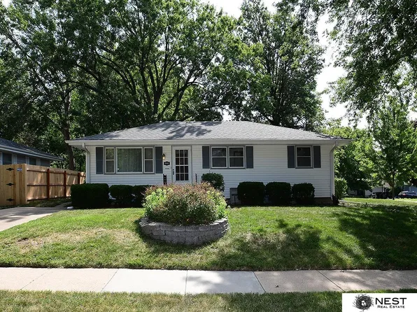 1800 N 71st St, Lincoln, NE 68505