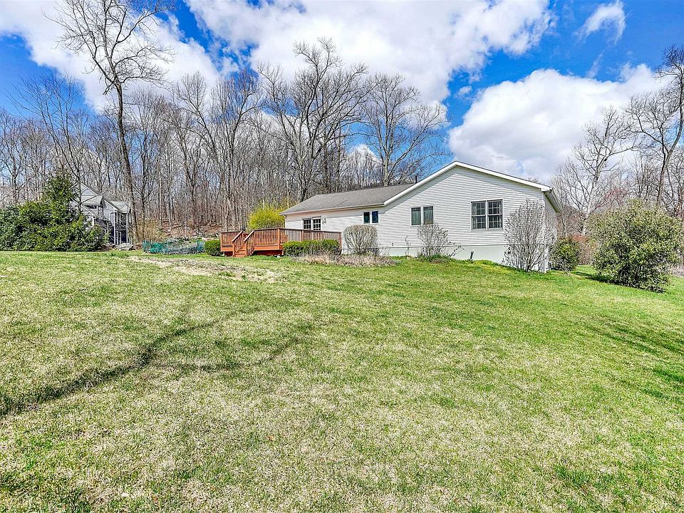 1st image of 17 Coffey Ln