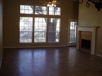 2nd image of 2908 Martin Dr
