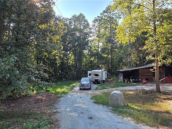 3rd image of 730/732 Morton Dr