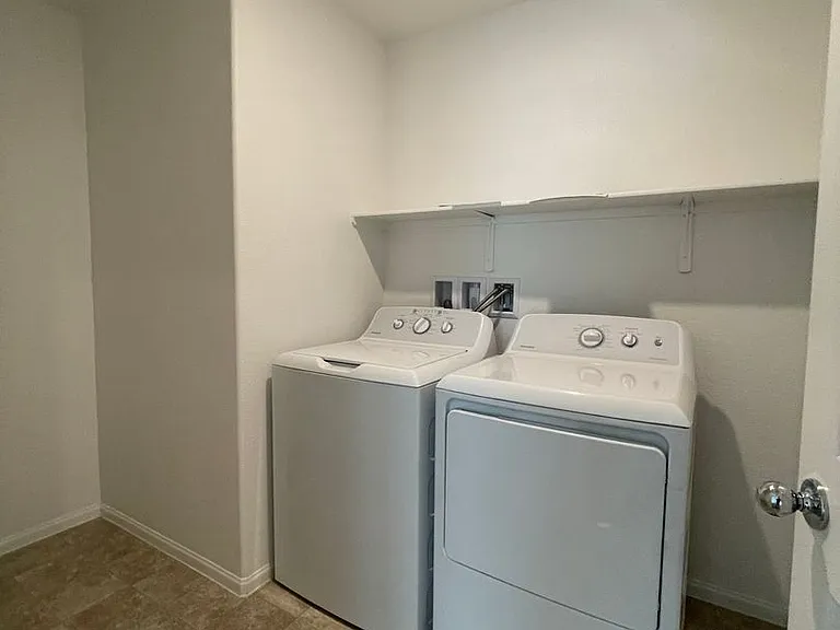 6124 Castle Gardens Ave — Photo 11