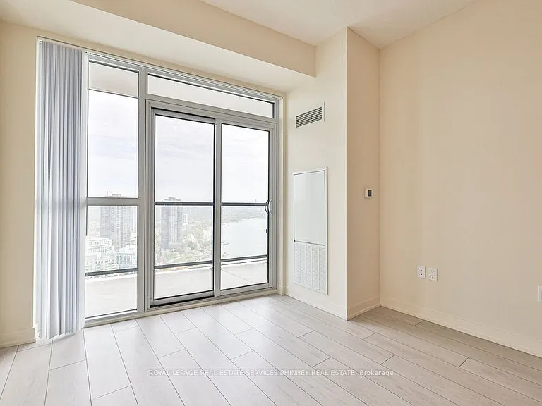 38 Annie Craig Dr #3701 — Photo 11