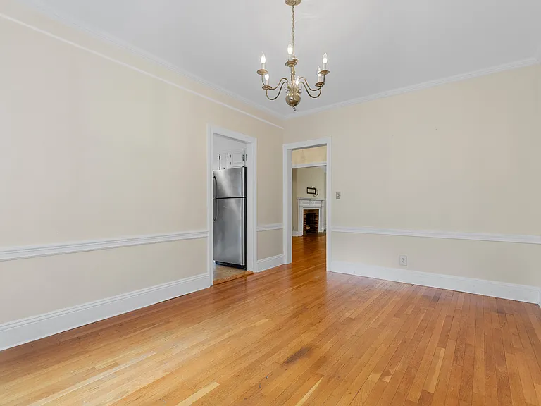 315 Tappan St #1 — Photo 10