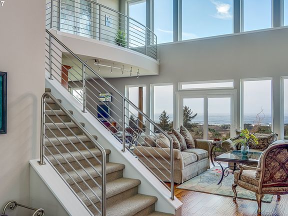 2nd image of 6015 Pacific Overlook Dr