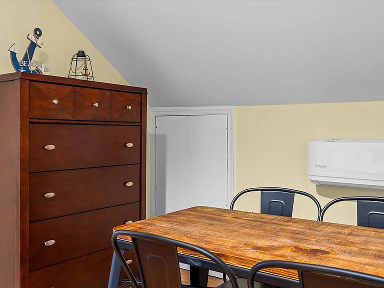 207 N Harvard Ave — Photo 9