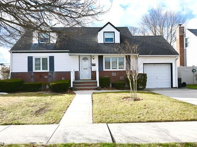 252 Peters Avenue, East Meadow, NY, 11554