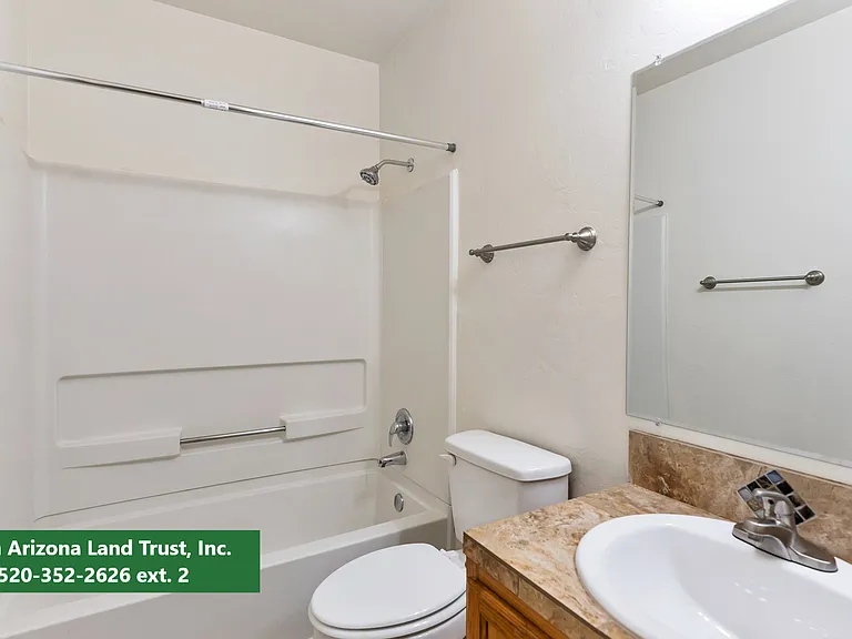 1935 W Banks Grove Pl — Photo 7