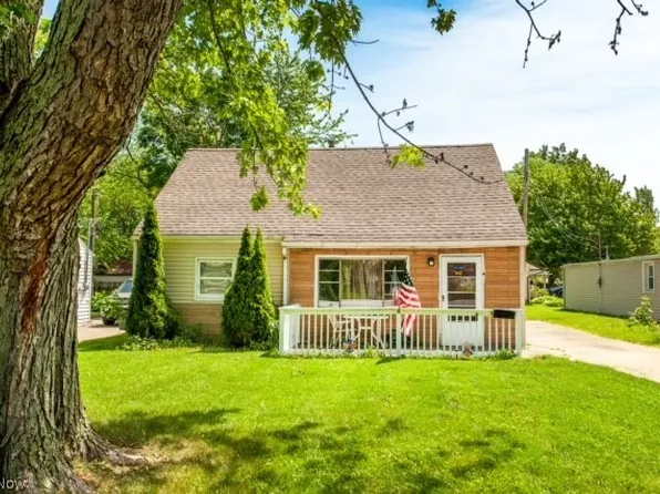 819 Leroy St, Lorain, OH 44052