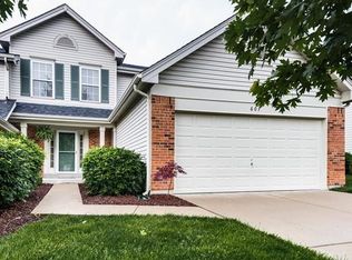 607 Hawk Run Dr, O'Fallon, MO 63368