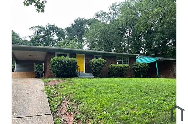 1888 Evans Dr SW photo 1