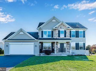 8091 Sunflower Cir, Saint Thomas, PA 17252