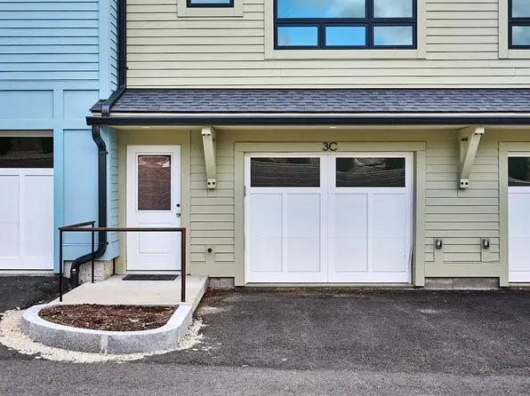 10 Hawley St #3C, Northampton, MA 01060