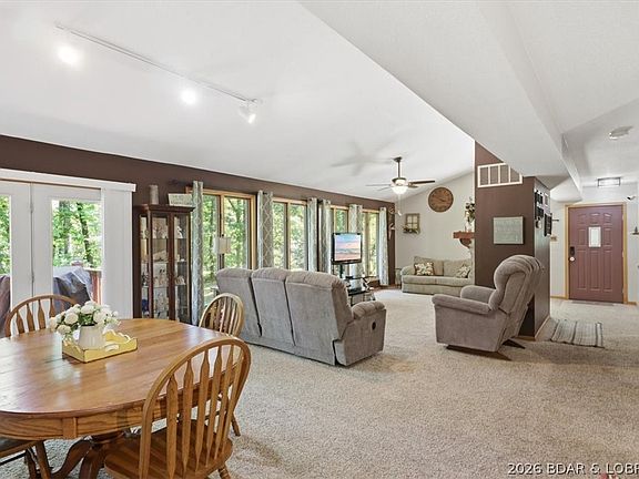 5th image of 17 Timberlane Rd
