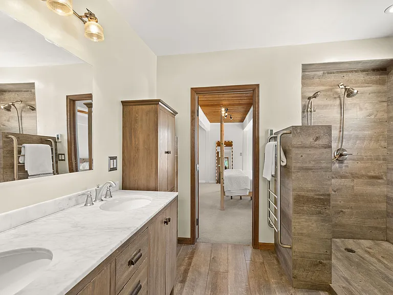 217 Longhorn Ln — Photo 13