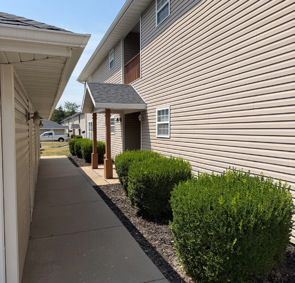 3 bed, 2.0 bath, $1,200 — Photo 1