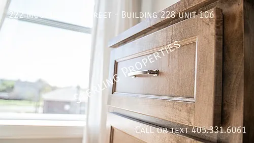 222 McCullough St #228 — Photo 51