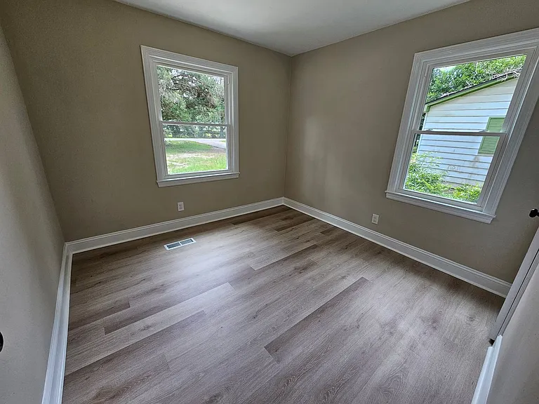 85 Morningside Dr — Photo 7