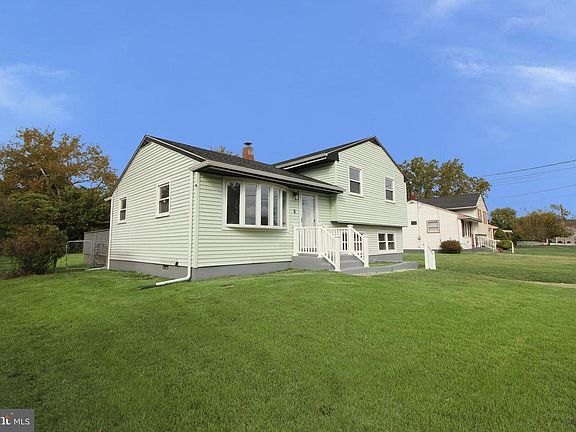 4th image of 5 La Clede Dr