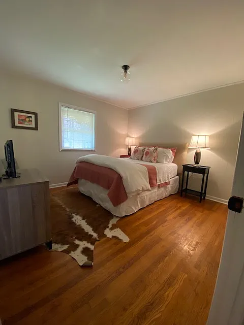 2 bed, 1000 sqft, $1,650 — Photo 3