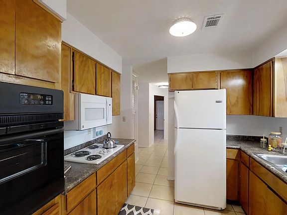 4th image of 228 Chateaugay St NW
