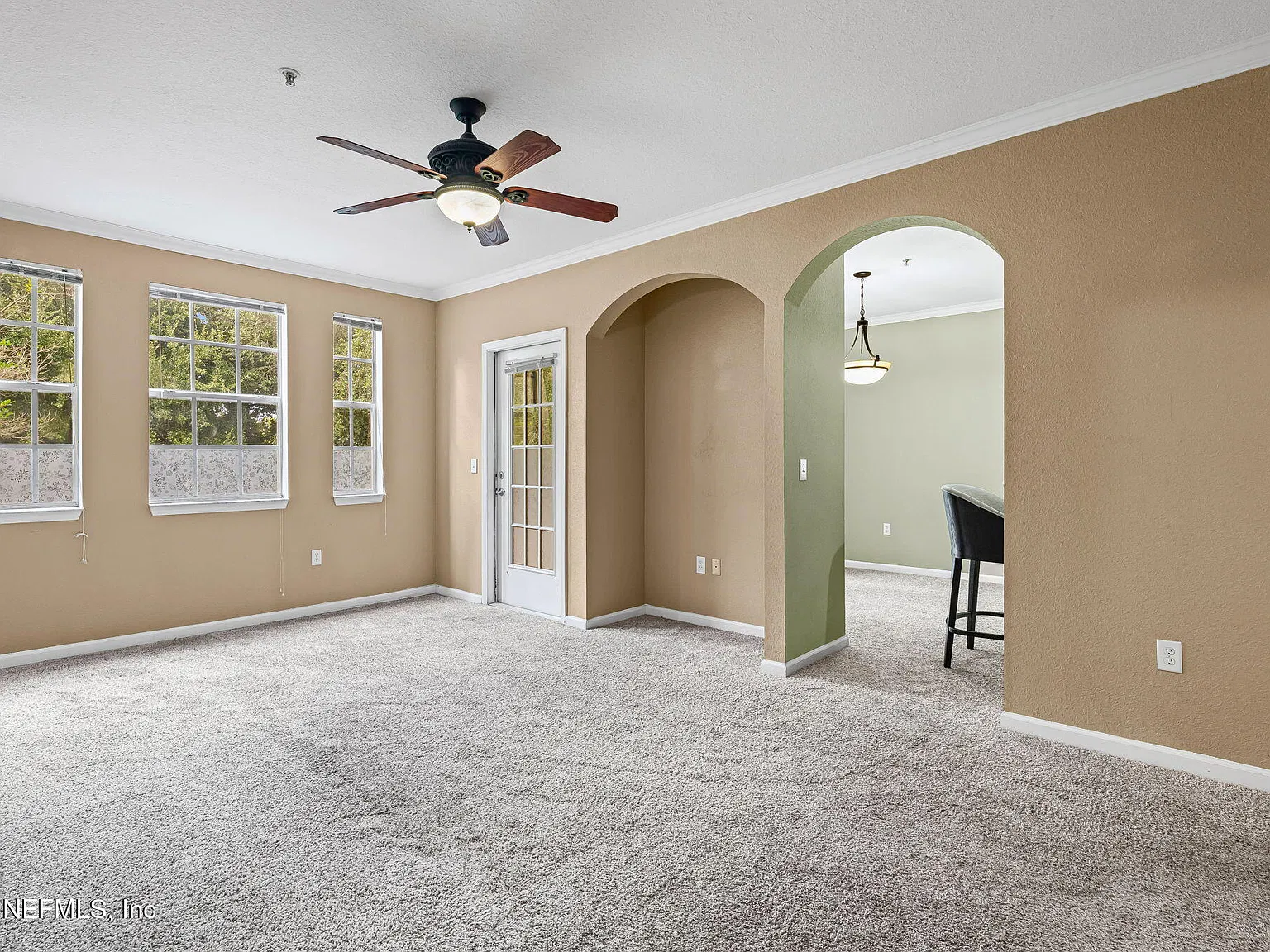3 bed, 3.5 bath, 1574 sqft, $1,900 — Photo 4