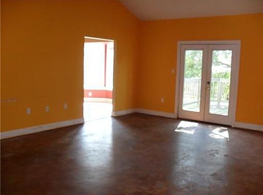 2nd image of 309 Oak Park Dr